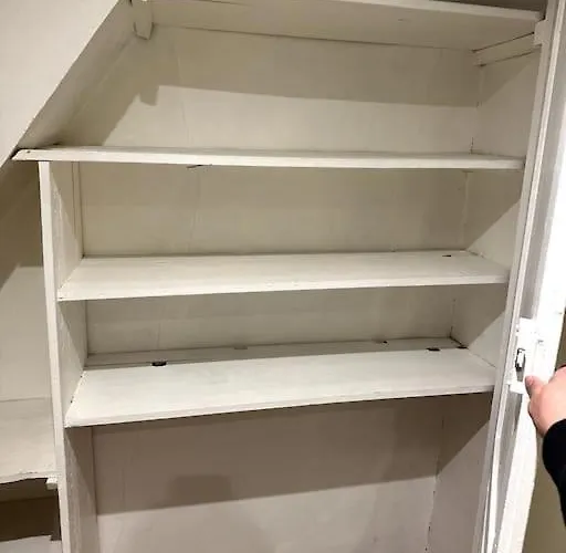 La Golden Apartment *